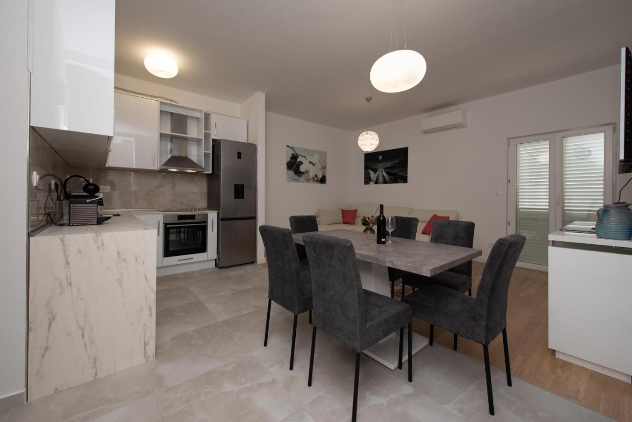 Apartment Katicic Split Exteriör bild