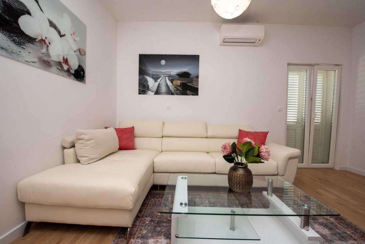 Apartment Katicic Split Exteriör bild