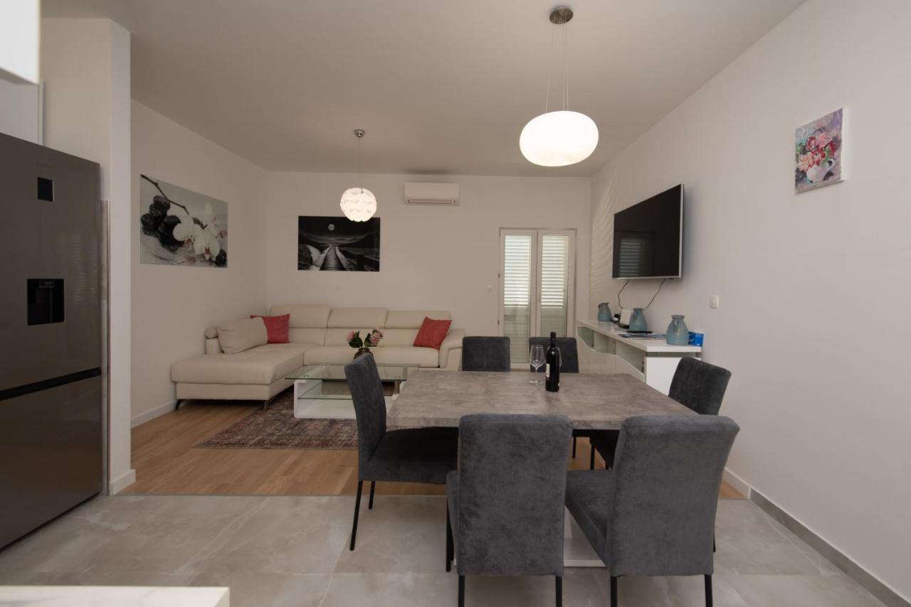 Apartment Katicic Split Exteriör bild